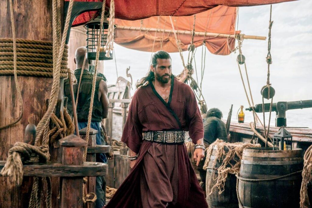 L'attore Can Yaman in una scena di Sandokan