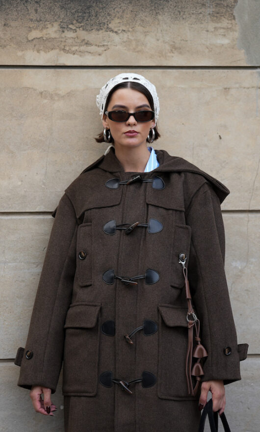 Il montgomery, cappotto nostalgico per eccellenza, è  improvvisamente il preferito dagli influencer