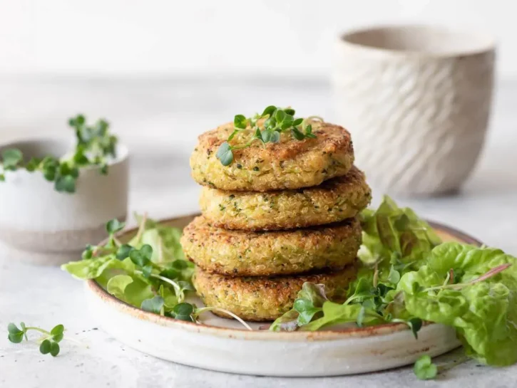 Hamburger di quinoa e broccoli, alternativa green