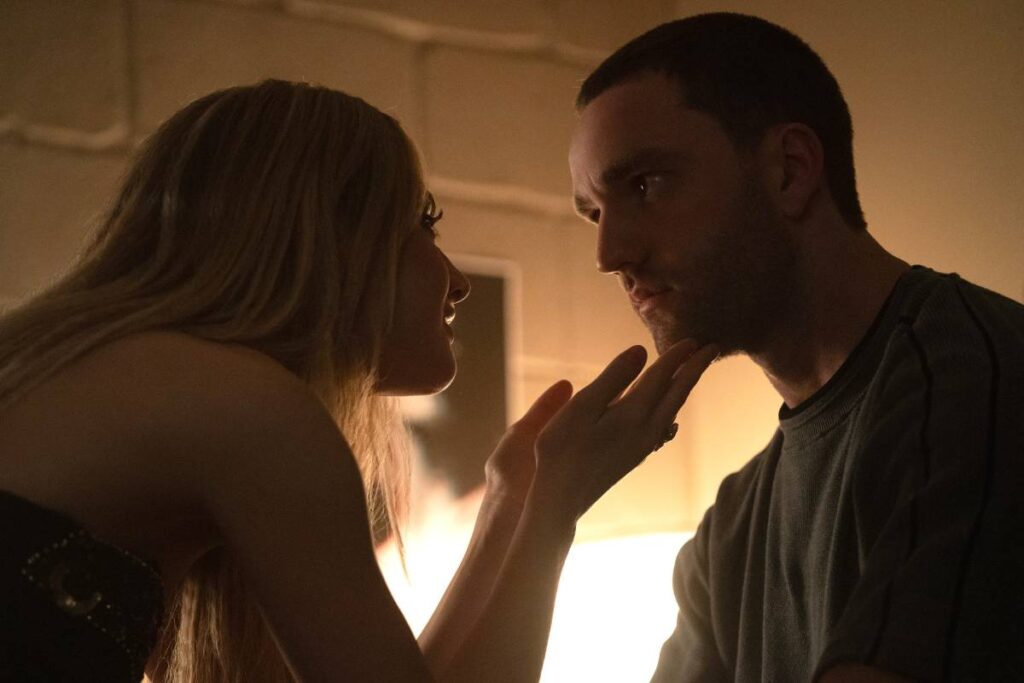 Jackson White interpreta Stephen Di Marco