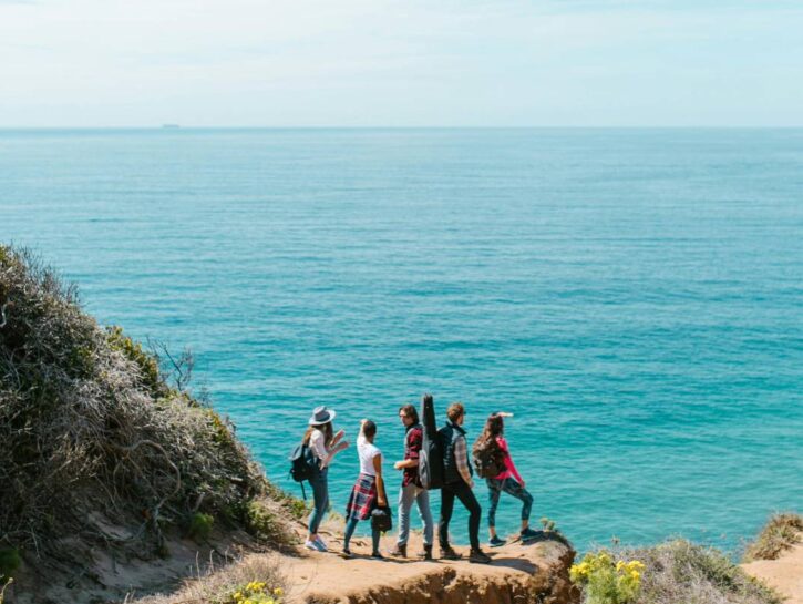 Alle donne piacciono i viaggi di gruppo