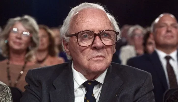 Anthony Hopkins interpreta Nicholas Winton nel film One Life