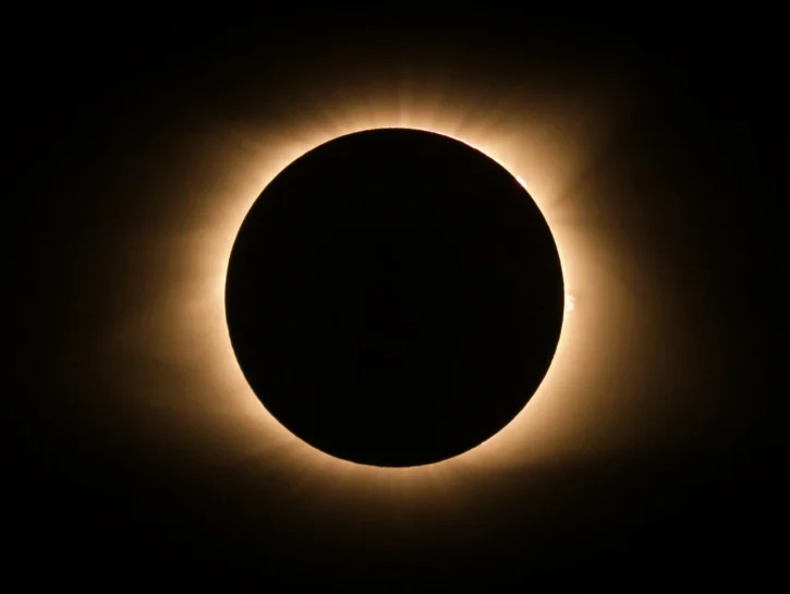Eclissi solare anulare, cos'è? Tutto quello che c'è da sapere