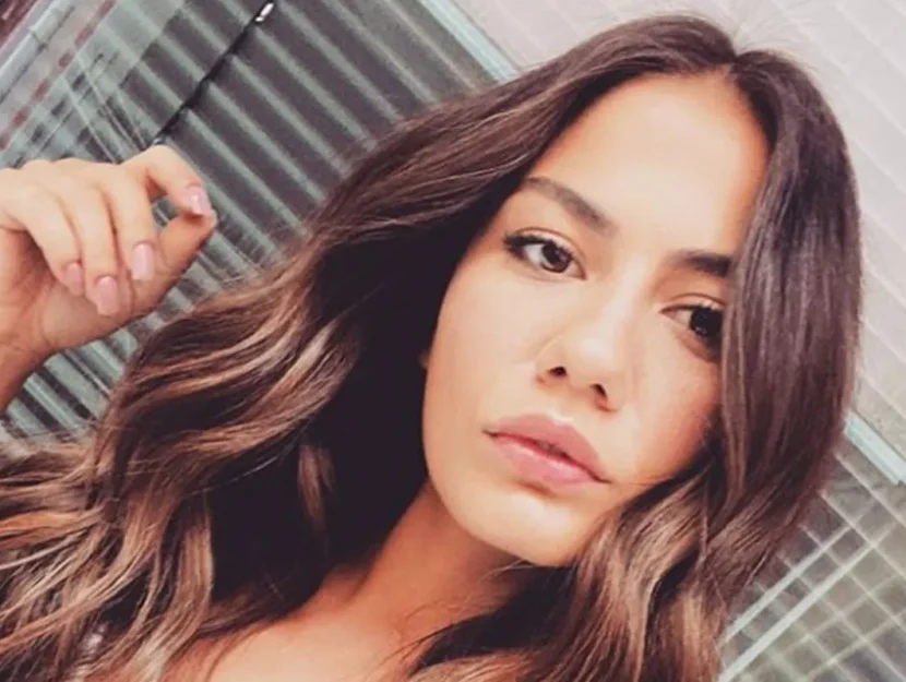 L'attrice Demet Ozdemir, protagonista di Io sono Farah