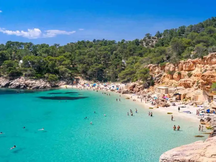 Ibiza e Maiorca, contro l'overtourism pensano al numero chiuso