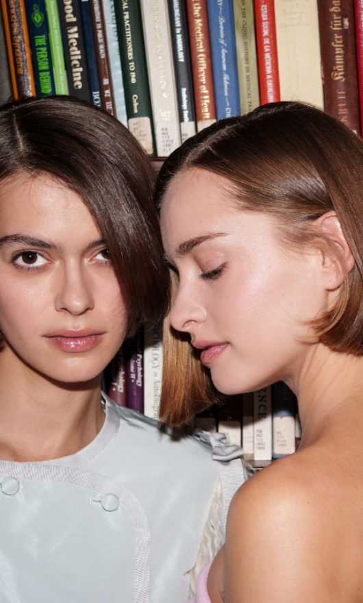 3 esercizi, 3 minuti al giorno per tonificare il viso