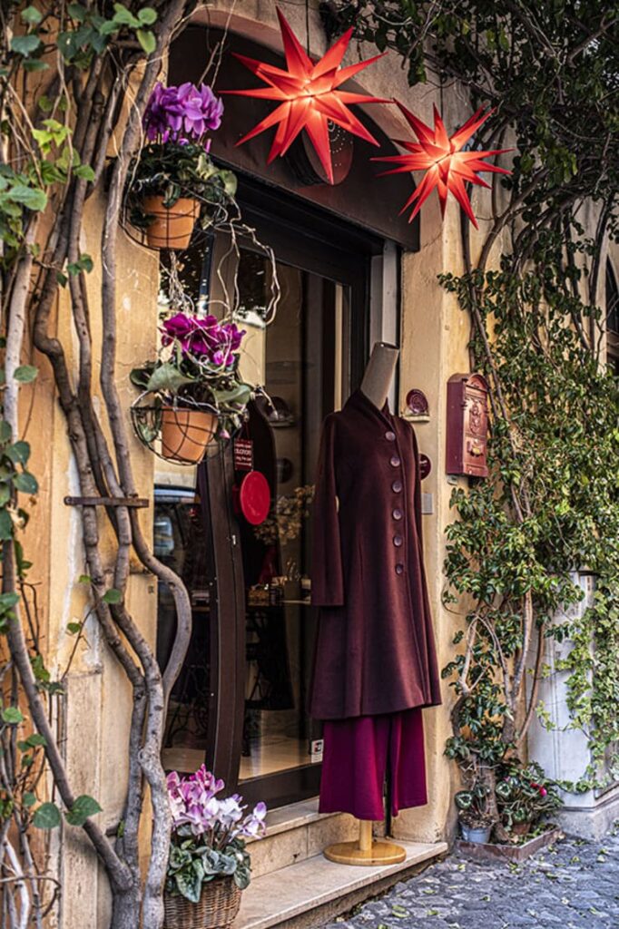 Roma tra botteghe e atelier, Mia Carmen atelier rione Monti