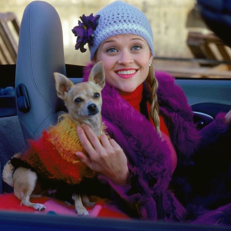 Reese Whiterpoon con cappellino a uncinetto