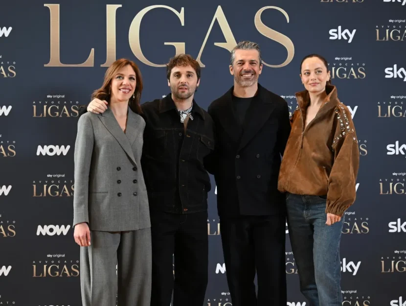 Il cast di Avvocato Ligas: Luca Argentero, Barbara Chichiarelli, Gaia Messerklinger, Flavio Furno