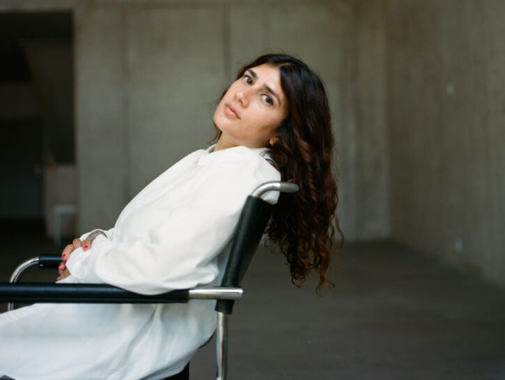 Fatma Aydemir: la famiglia è una prigione per le donne