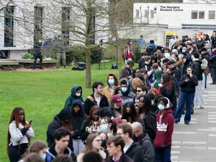 Meningite UK, focolaio tra studenti: 2 morti e 15 casi nel Kent