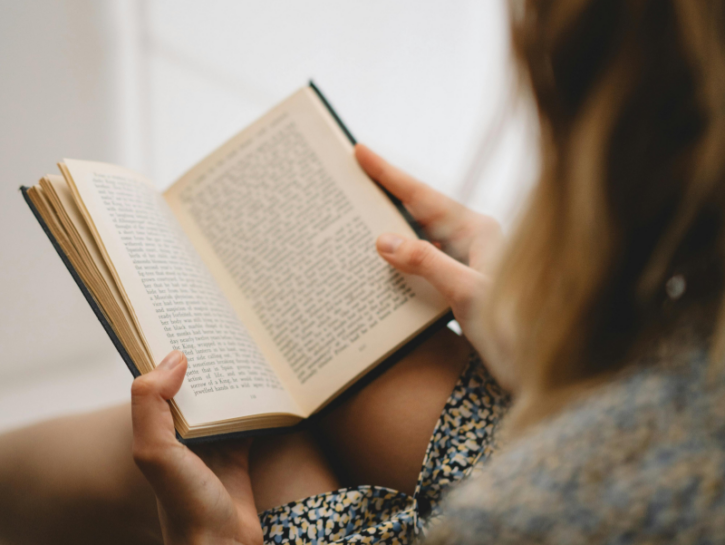 Leggere le vite degli altri: il potere delle autobiografie (e 5 titoli da non perdere)