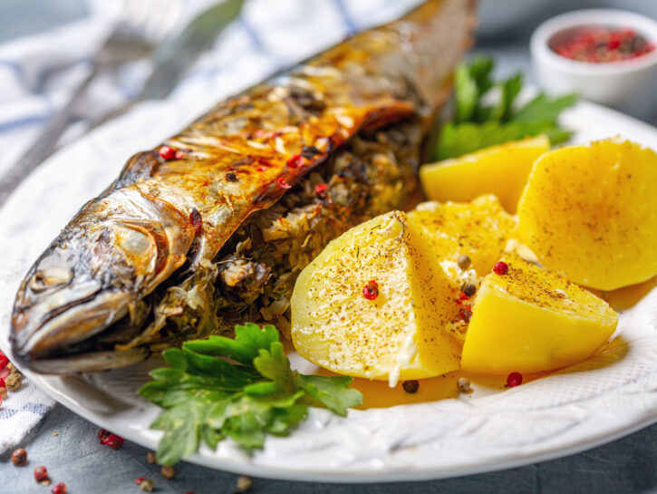 Sgombri farciti con patate e aromi: il secondo piatto dal sapore autentico