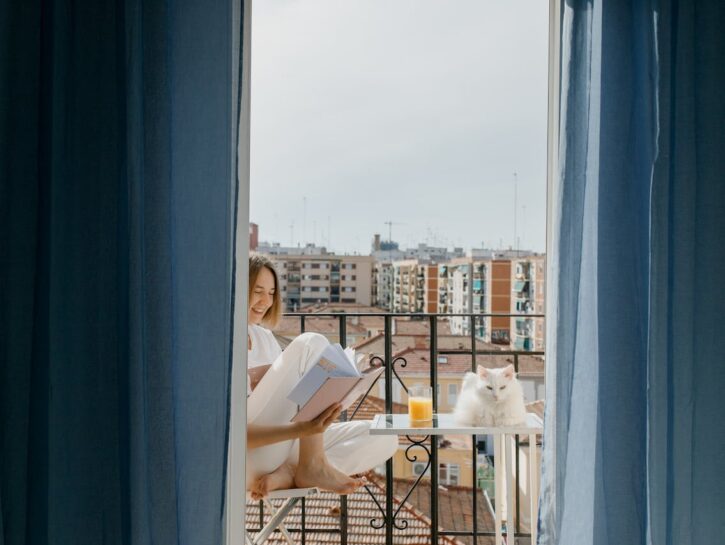 Balcone a prova di gatto: come tenere il micio al sicuro