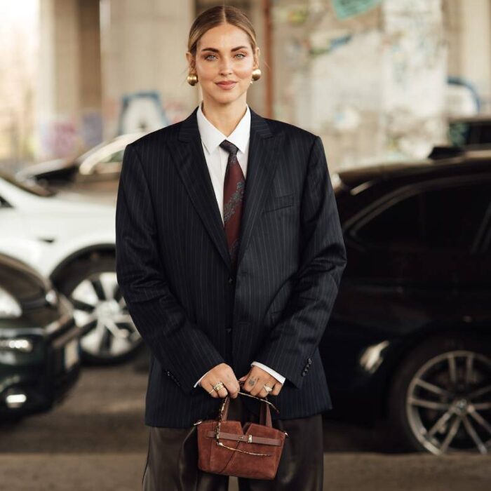 Lo stile di Chiara Ferragni ci fa venir voglia di anni '90