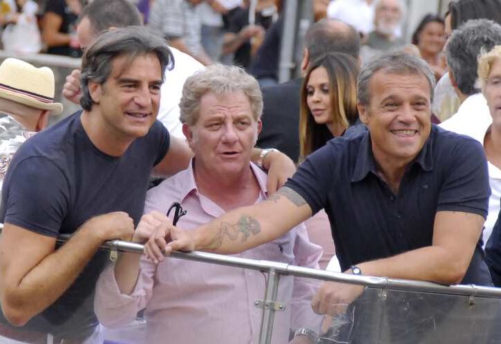 fassari su un pullman con amendola e tortora