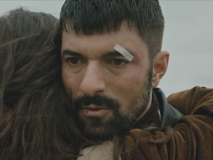 «Io sono Farah 3» si farà? Il finale di stasera e la storia della serie in Turchia non lasciano dubbi