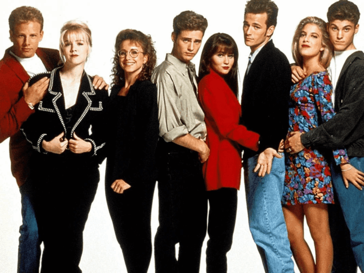 Beverly Hills 90210 arriva su Sky e mostra a tutti quant'era bella la moda (originale) degli anni '90