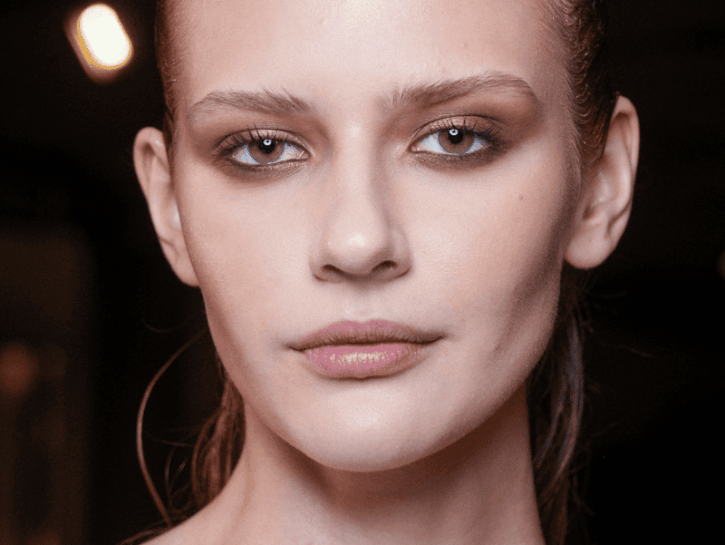 Blurred make up: la tendenza trucco dell’anno è questa