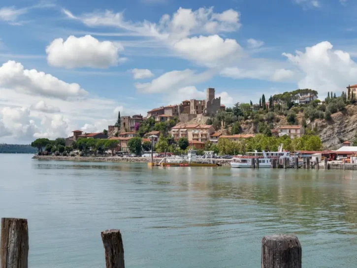 Questi posti magnifici non li conosce quasi nessuno, i protagonisti de Il Borgo dei Borghi 2026