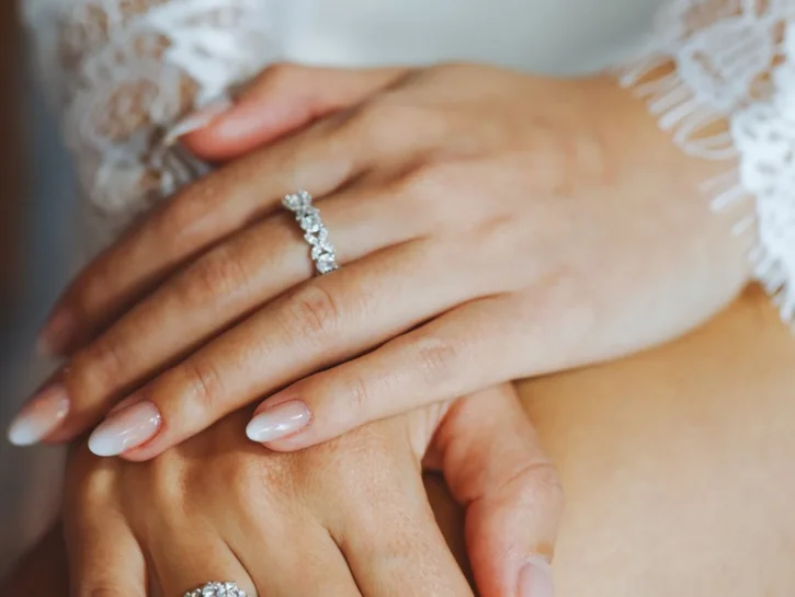La vanilla french manicure diventerà la tua nuova ossessione