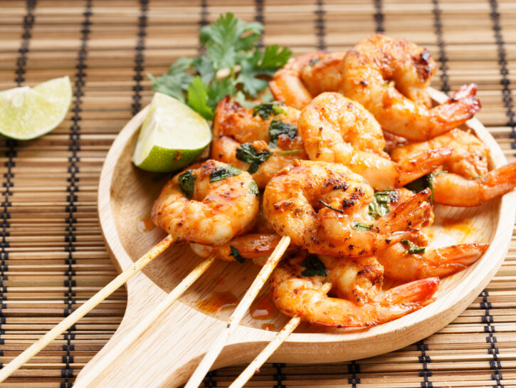 Spiedini di gamberi alla romagnola: croccanti e irresistibili