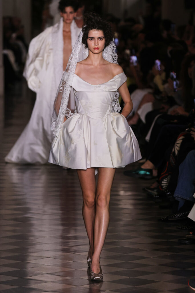 tendenze moda sposa primavera estate 2026 migliori vestiti da sposa corti