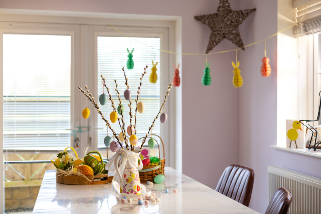 Decorazioni per la tavola di Pasqua festiva