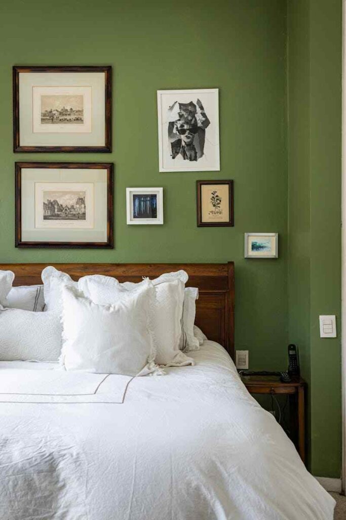 camera da letto elegante e classica