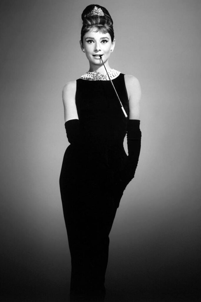 Audrey Hepburn indossa il little black dress