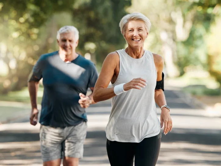 Iniziare a correre a 60 anni per vivere meglio, scopri come farlo in sicurezza