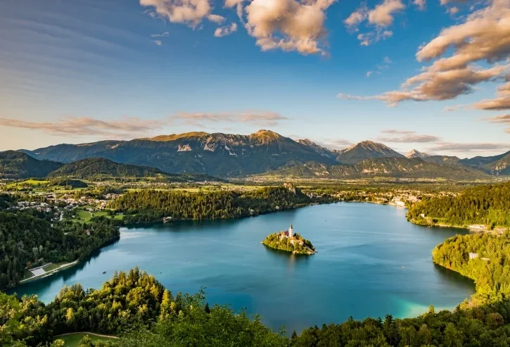 Vista panoramica sul lago di Bled