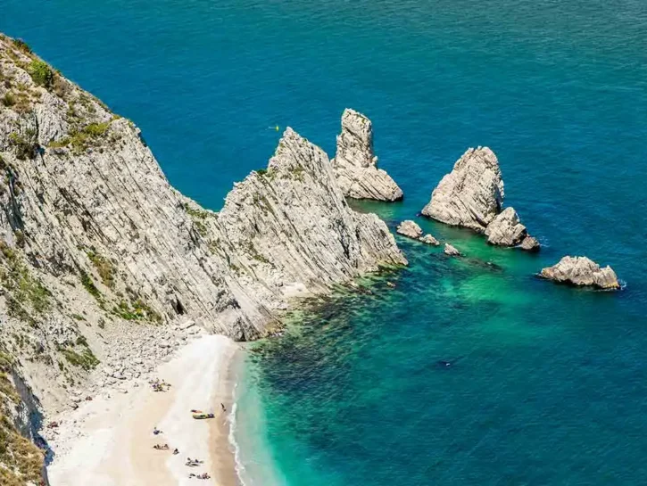 Spiagge libere Italia, le più belle da scoprire secondo il Guardian