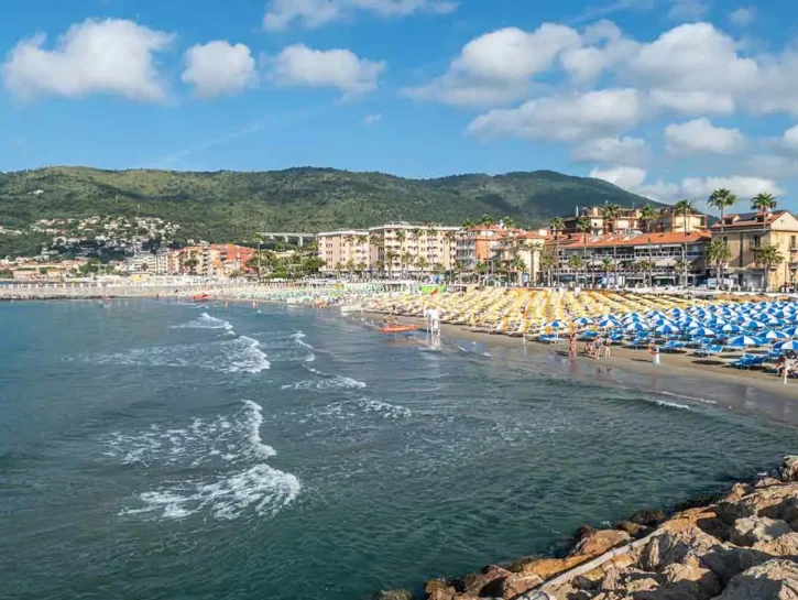 Bandiere Blu 2026: quali sono le spiagge italiane premiate quest'anno