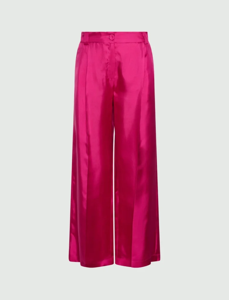 tendenza pantaloni seta moda estate 2026 cosa indossare al posto dei jeans