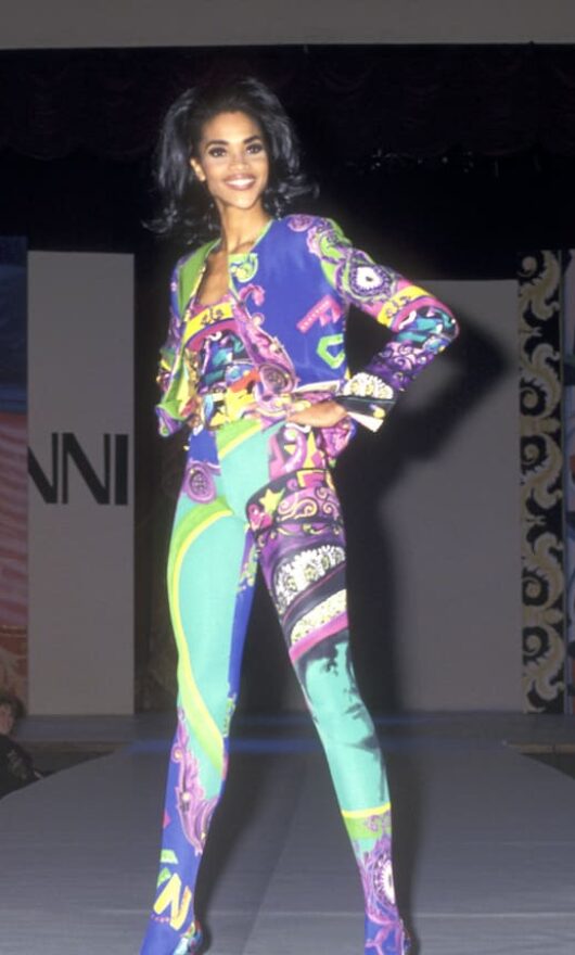 Pronte per la Versace Vintage Print Era? Donatella approved
