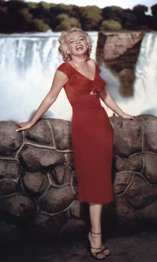 Marilyn Monroe: 100 anni da diva inarrivabile in 10 abiti che sono ancora i migliori amici delle ragazze