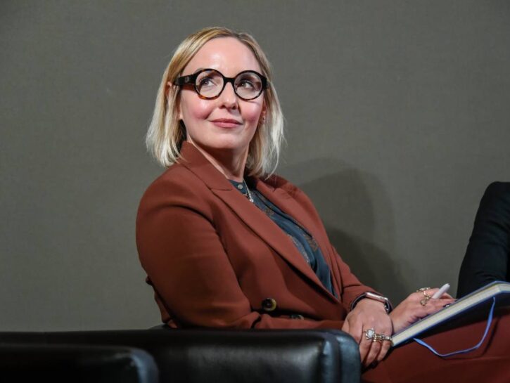 Azzurra Rinaldi: «Smettiamola di chiedere il permesso»