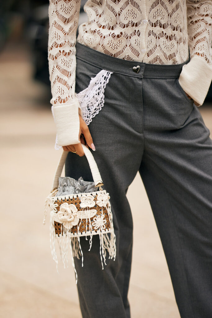 migliori secchielli di paglia tendenze accessori borse moda estate 2026