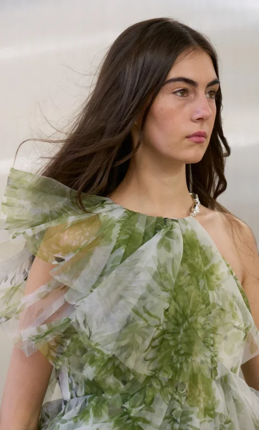 La perfezione nel beauty sta iniziando a stancarci: benvenuti look rilassati!