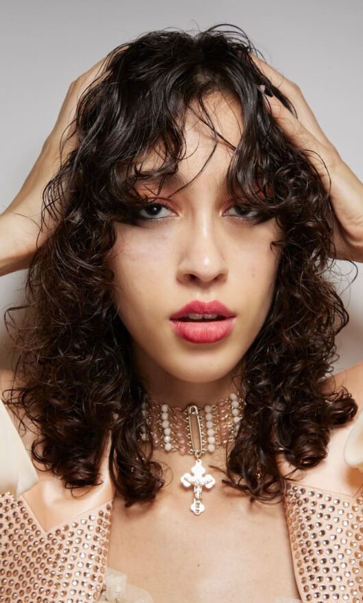 Capelli appena asciugati ma già senza piega? Forse tutto inizia sotto la doccia
