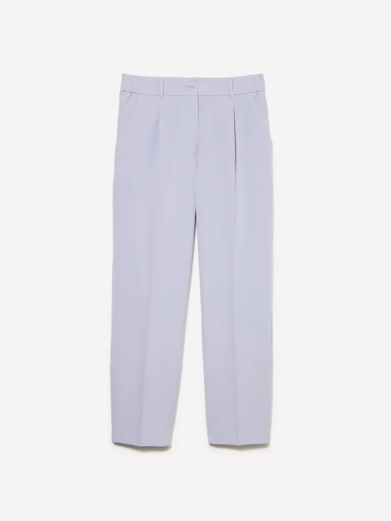 tendenza pantaloni chino moda estate 2026 cosa indossare al posto dei jeans