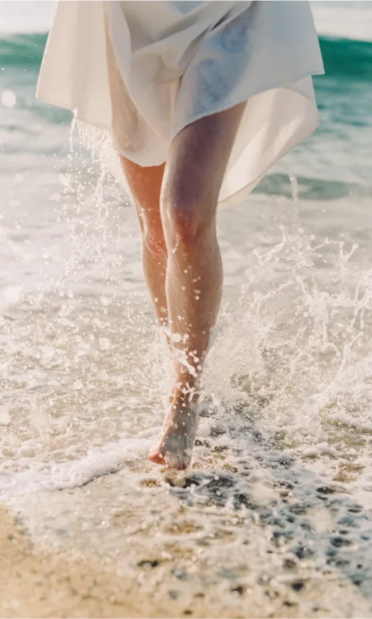 Gambe gonfie e pesanti: cosa c'è di nuovo tra creme, spray e integratori