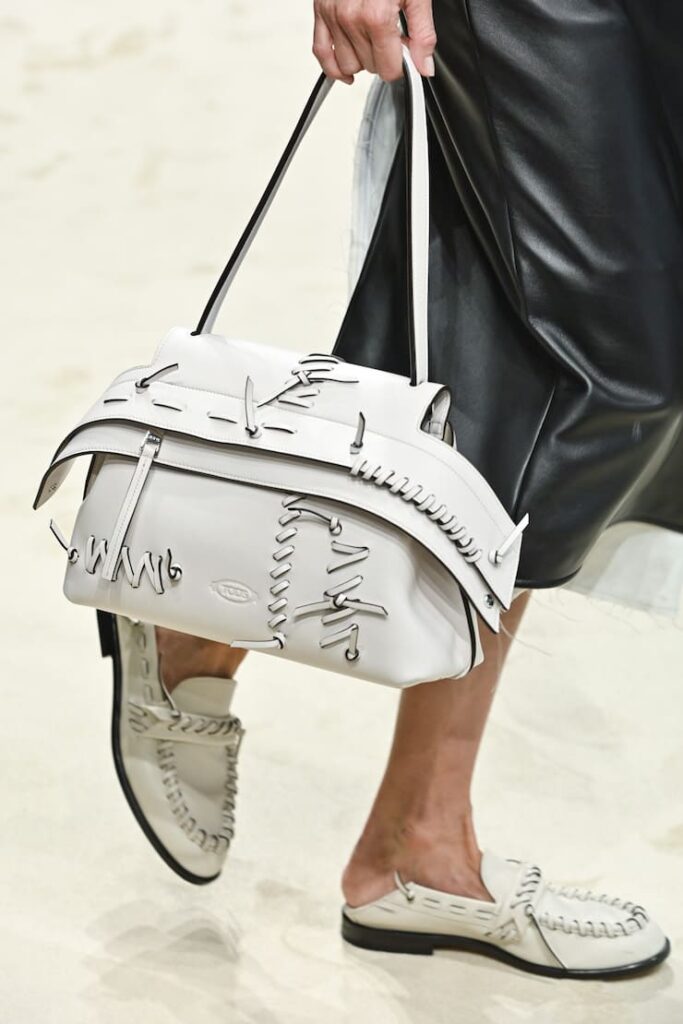 Mocassini senza tallone in sfiata da Tod's