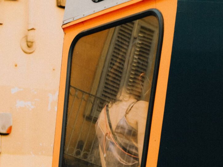 Un'altra chat sessista, ma stavolta (oltre alle donne) ne fa le spese anche l'azienda