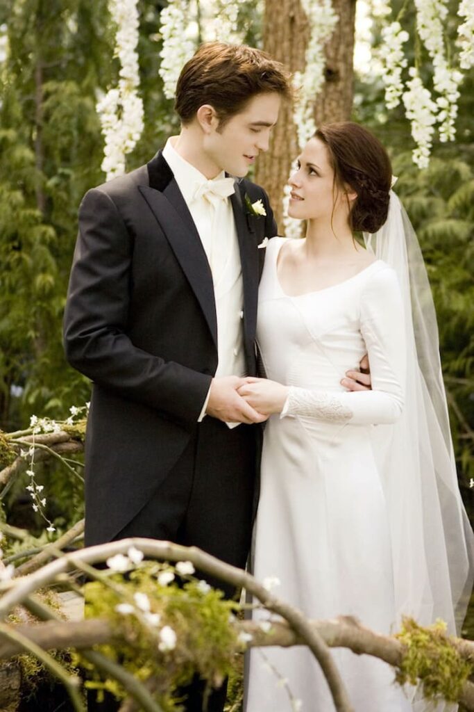 Kristen Stewart con l'abito da sposa Carolina Herrera in Twilight