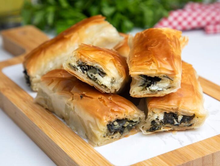 Börek turco, la torta sfiziosa con spinaci e feta