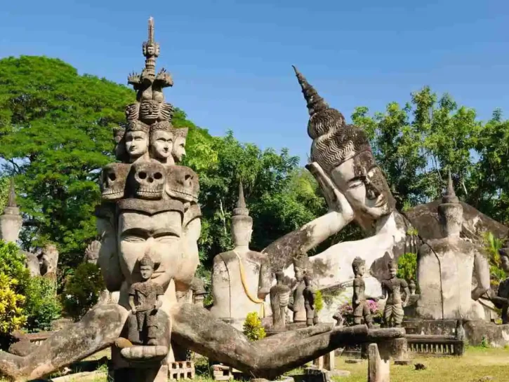 Perché visitare il Laos? Ce lo spiega Overland con immagini suggestive