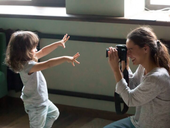 Mother photo gap: perché le mamme nelle foto di famiglia non si vedono (quasi) mai?