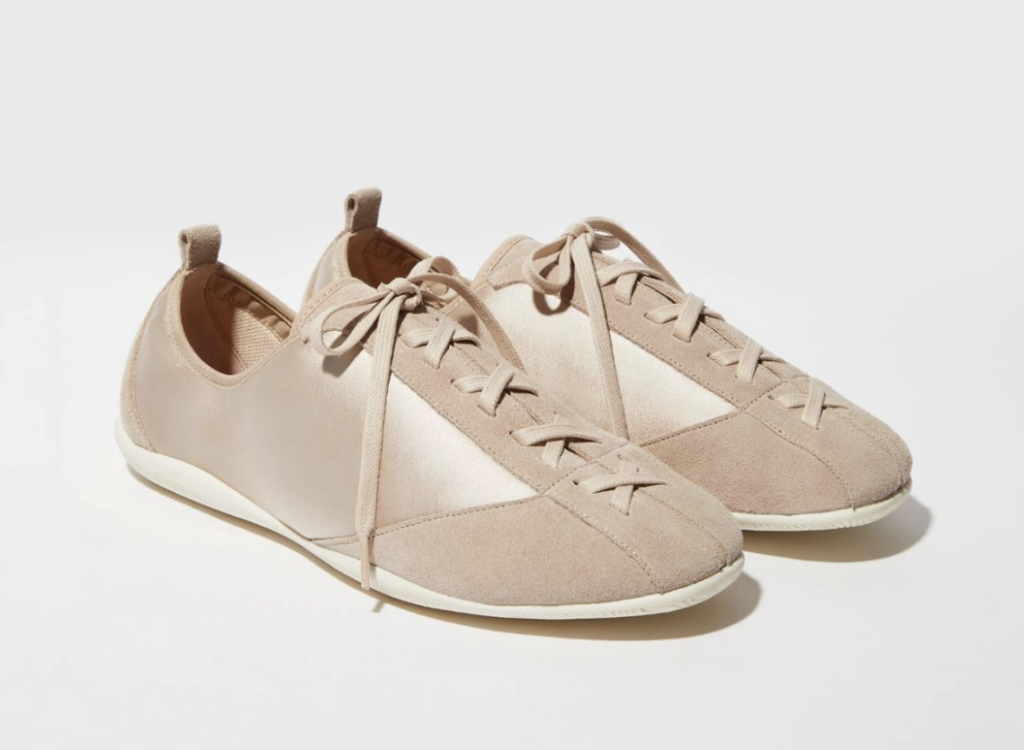 sneakers semplici e minimali tendenza scarpe moda estate 2026